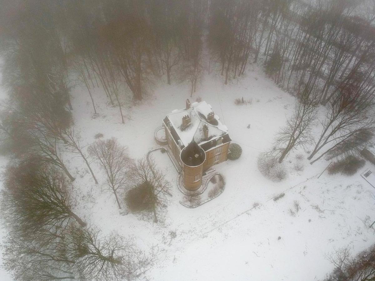 La Moncelle Private Castle With Park - Chateau Guillermo מראה חיצוני תמונה